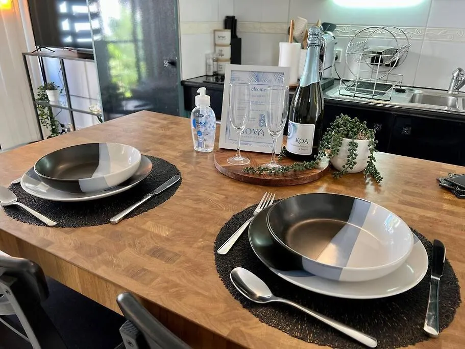 Stylish Apartment W/ Free Access To Park & Pool Brisbane 0*,  Australia